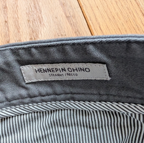 NWT Mens Goodfellow Gray Straight Leg Chino Dress Pants Size 36x32 - Picture 3 of 5